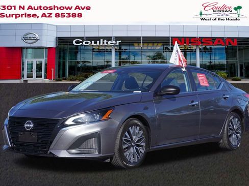 Certified 2024 Nissan Altima 2.5 SV image 1