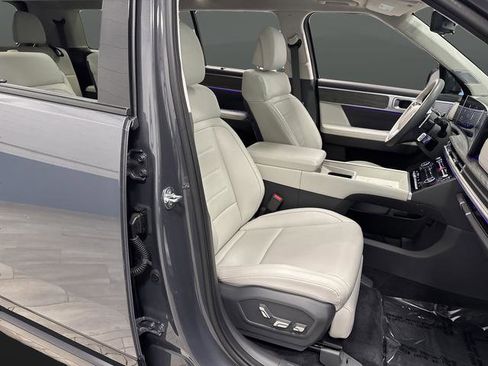 Used 2025 Hyundai Santa Fe Calligraphy image 32