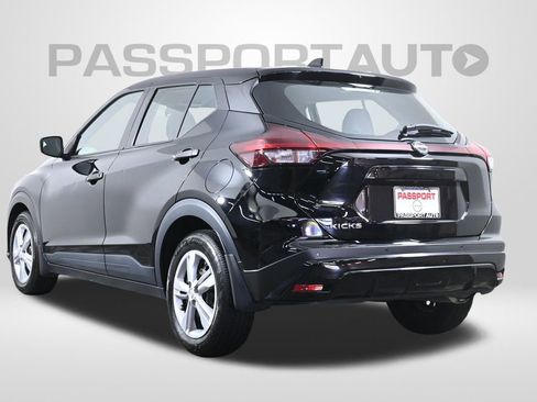 Certified 2024 Nissan Kicks S image 6