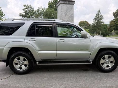Used 2003 Toyota 4Runner Limited w/ 4Runner Convenience Pkg AWD/4WD image 6