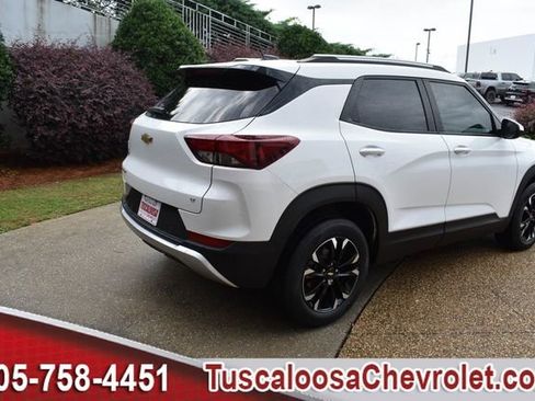 Used 2023 Chevrolet TrailBlazer LT w/ Convenience Package FWD image 10