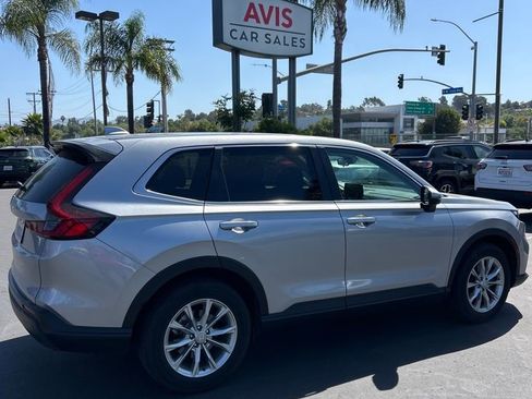 Used 2025 Honda CR-V EX image 3