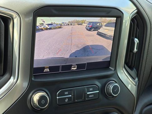 Used 2021 Chevrolet Silverado 1500 LT Trail Boss w/ Convenience Package II AWD/4WD image 5