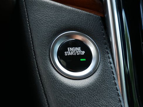 Used 2019 Cadillac Escalade ESV Luxury AWD/4WD image 31
