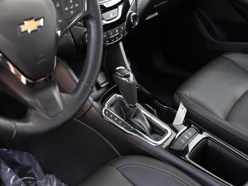 Used 2019 Chevrolet Cruze Premier w/ Driver Confidence II Package image 8