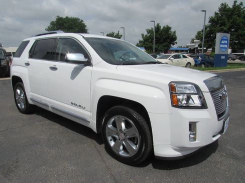 Used 2015 GMC Terrain Denali FWD image 16
