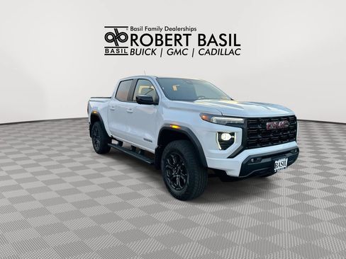 Used 2025 GMC Canyon Elevation w/ Convenience Package AWD/4WD image 2