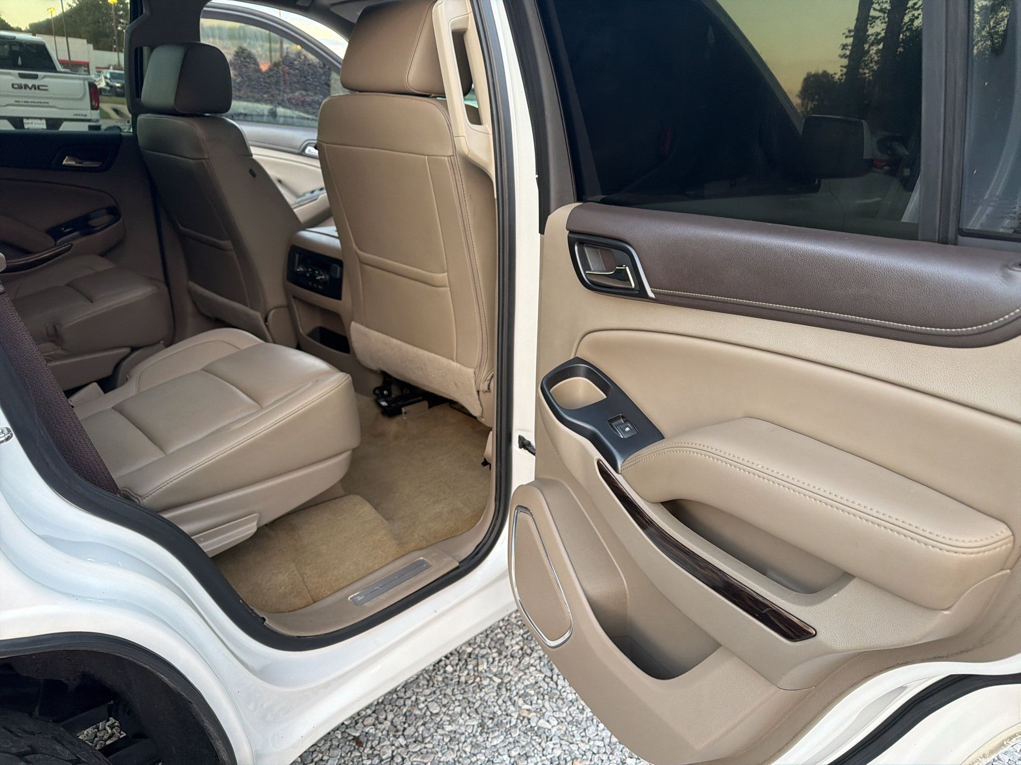Used 2018 GMC Yukon SLT w/ Open Road Package RWD image 23