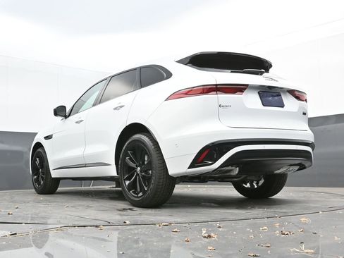 New 2026 Jaguar F-PACE R-Dynamic S image 31