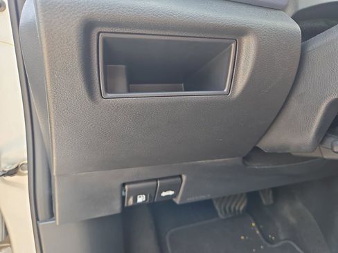 Used 2023 Nissan Versa SV image 14