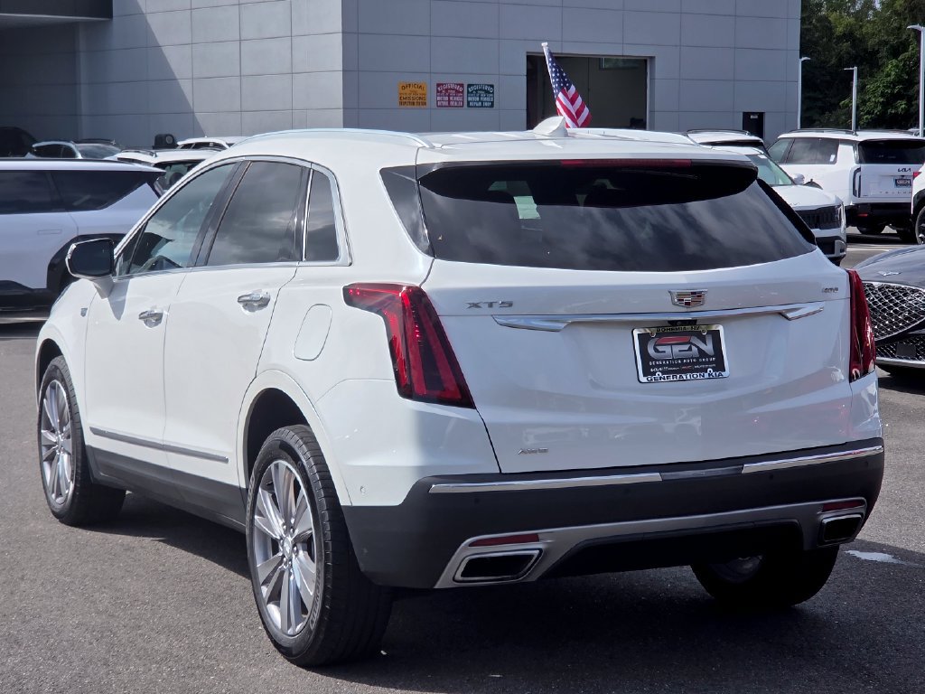 Used 2024 Cadillac XT5 Premium Luxury w/ Technology Package AWD/4WD image 6