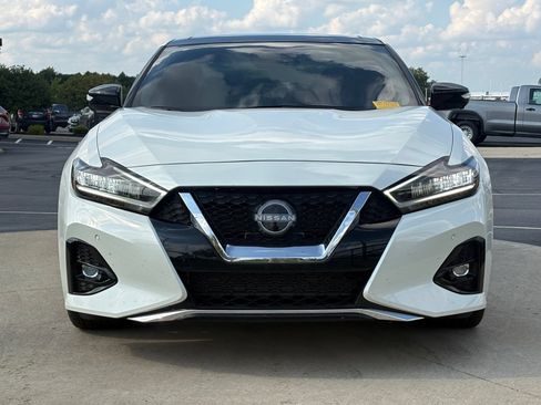 Used 2023 Nissan Maxima Platinum w/ Sport Mat Group FWD image 2