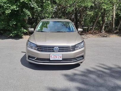 Used 2016 Volkswagen Passat 1.8T SE