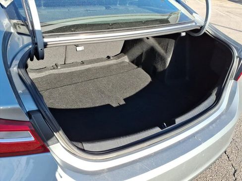 Used 2024 Chevrolet Malibu LT image 35