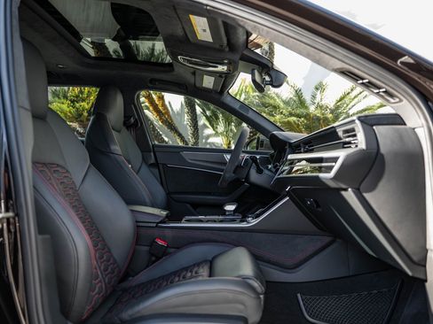 Used 2023 Audi RS 6 w/ Carbon Optic Package image 37