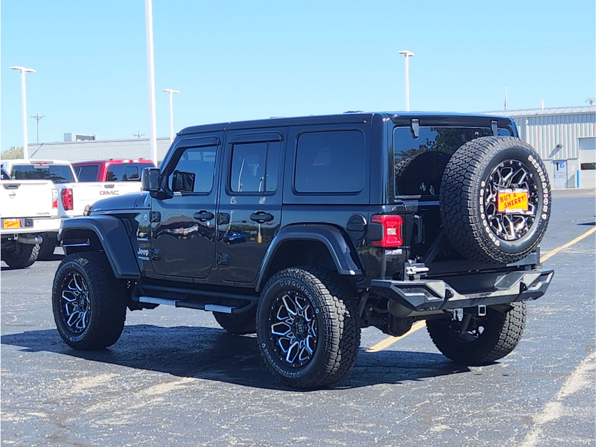 Used 2019 Jeep Wrangler Unlimited Sahara AWD/4WD image 11