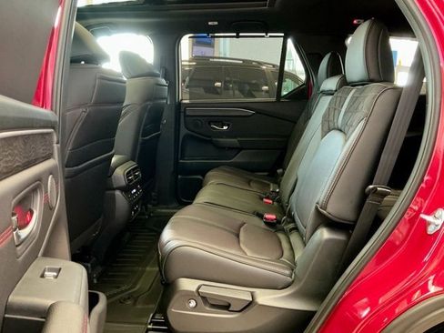 New 2026 Honda Pilot Black Edition image 9