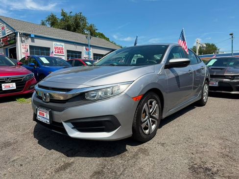 Used 2018 Honda Civic LX image 9