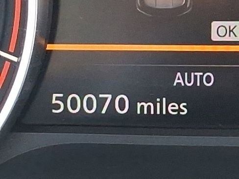 Used 2021 Nissan Rogue SV w/ Premium Package image 23