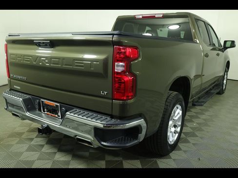 Used 2023 Chevrolet Silverado 1500 LT w/ Z71 Off-Road Package AWD/4WD image 18
