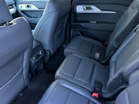 New 2026 Ford Explorer Active w/ Active Comfort Package image 11