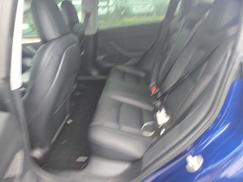 Used 2021 Tesla Model 3 Long Range image 11