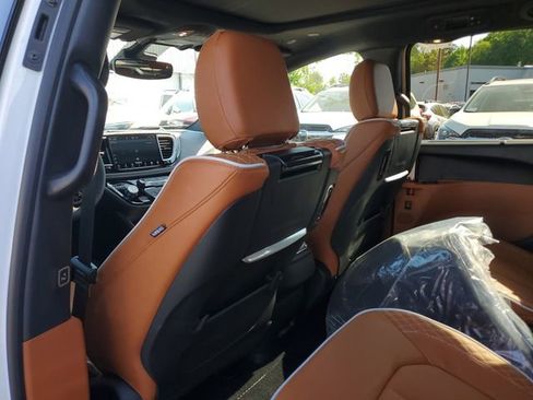 New 2026 Chrysler Pacifica Pinnacle image 12