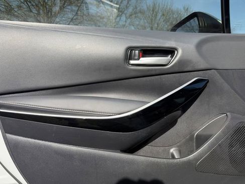 Used 2023 Toyota Corolla XLE image 9