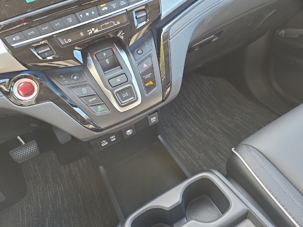 Certified 2026 Honda Odyssey Touring image 15
