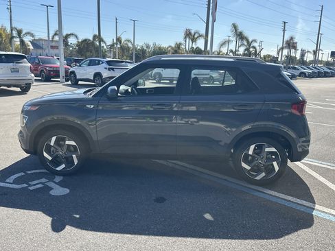 New 2026 Hyundai Venue SEL image 9