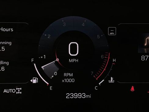 Used 2025 GMC Yukon XL Denali image 19