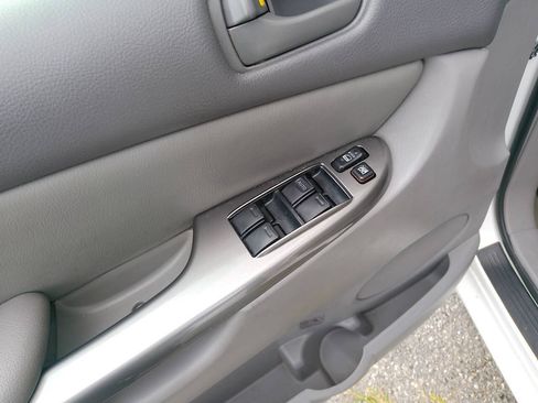 Used 2007 Toyota Sienna LE w/ LE Pkg 3 FWD image 10