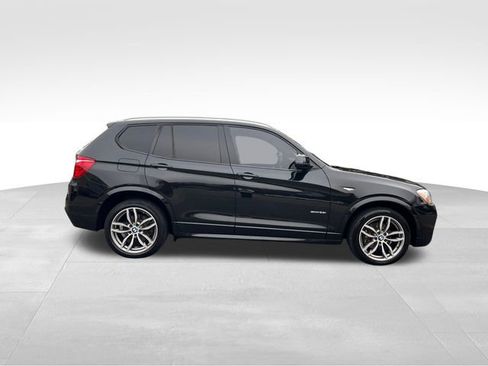 Used 2017 BMW X3 sDrive28i image 6