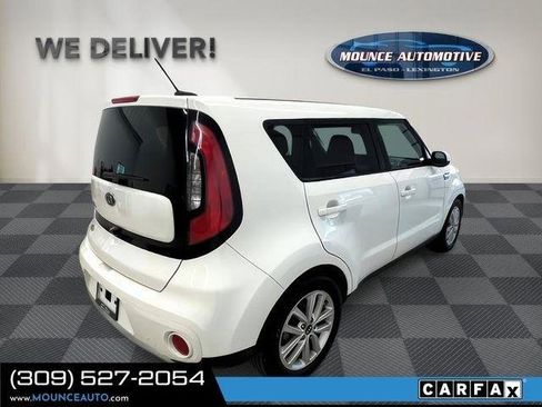 Used 2018 Kia Soul + FWD image 12
