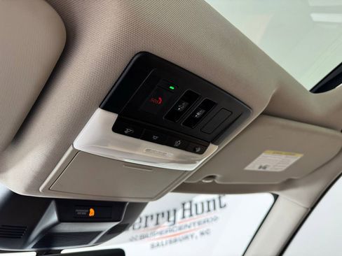 Used 2023 Nissan Rogue Platinum w/ Platinum Premium Package image 24