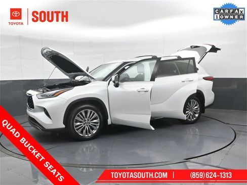 Used 2023 Toyota Highlander Platinum image 60