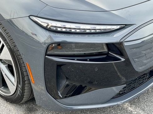 Certified 2025 Audi A6 e-tron Prestige w/ Beige Warm Weather Package image 9