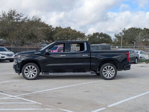 Used 2019 Chevrolet Silverado 1500 High Country w/ Technology Package image 8