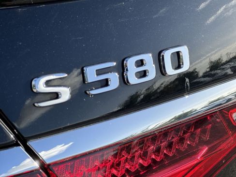 Used 2022 Mercedes-Benz S 580 4MATIC Sedan image 19