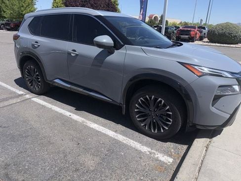 Used 2024 Nissan Rogue Platinum w/ Platinum Premium Package image 7