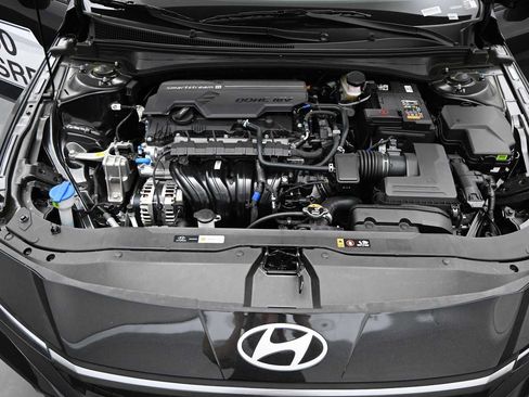 New 2026 Hyundai Elantra Sport FWD image 23