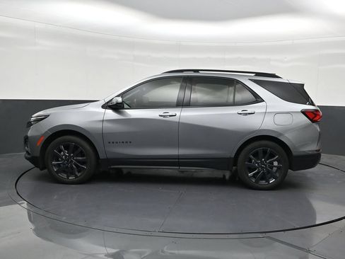 Used 2024 Chevrolet Equinox RS w/ RS Leather Package FWD image 2