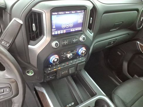 Used 2020 GMC Sierra 3500 Denali w/ Denali Ultimate Package AWD/4WD image 34
