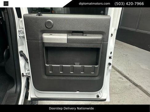 Used 2016 Ford F350 Lariat w/ Lariat Interior Package image 26