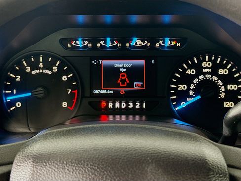 Used 2017 Ford F150 XL w/ Equipment Group 101A Mid image 16