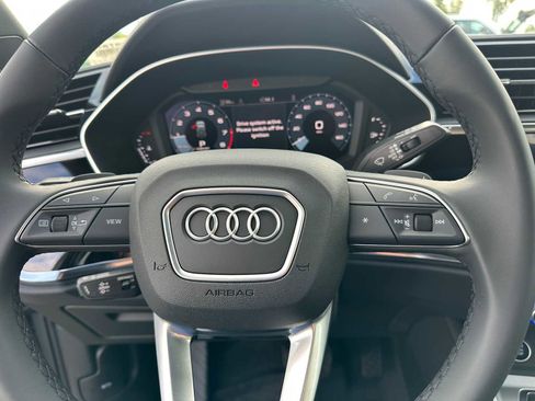 New 2025 Audi Q3 2.0T Premium image 23