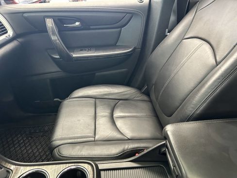 Used 2017 GMC Acadia Limited SLT image 8