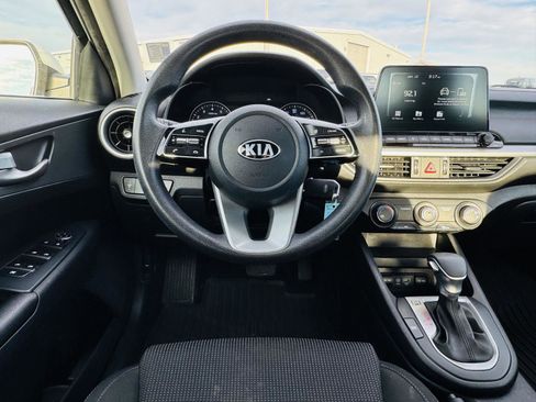 Used 2020 Kia Forte LXS image 9