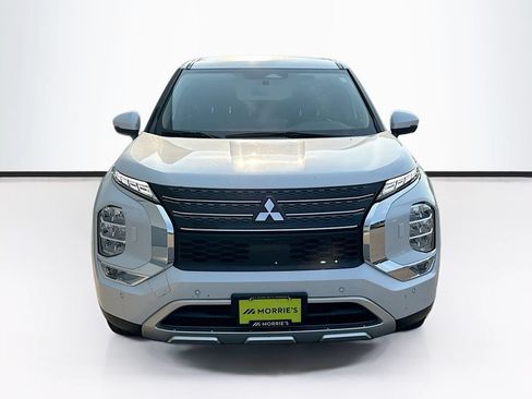 Used 2024 Mitsubishi Outlander SE AWD/4WD image 2