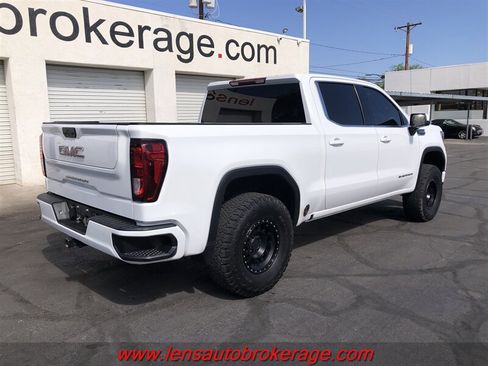 Used 2022 GMC Sierra 1500 SLE AWD/4WD image 12